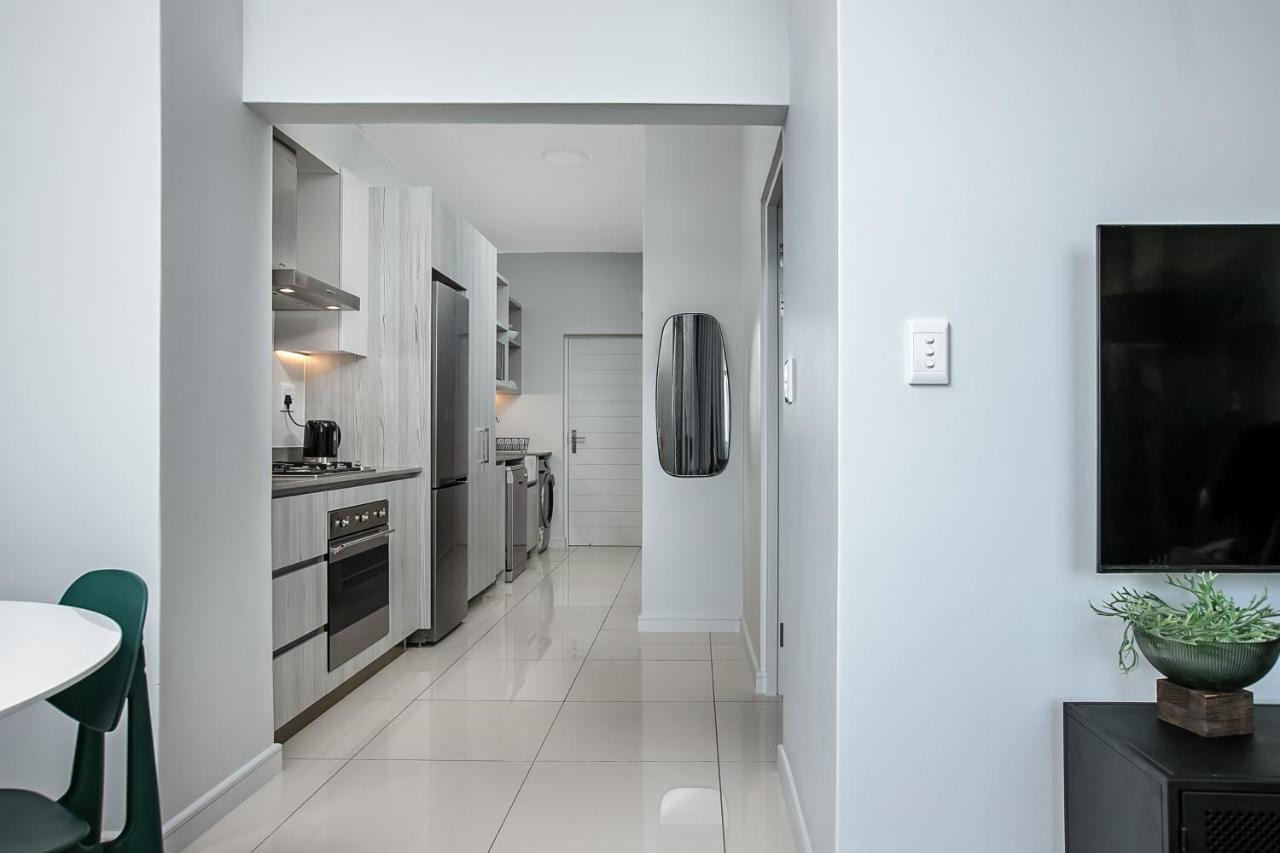 The Median Serviced Apartment Collection โจฮันเนสเบิร์ก ภายนอก รูปภาพ